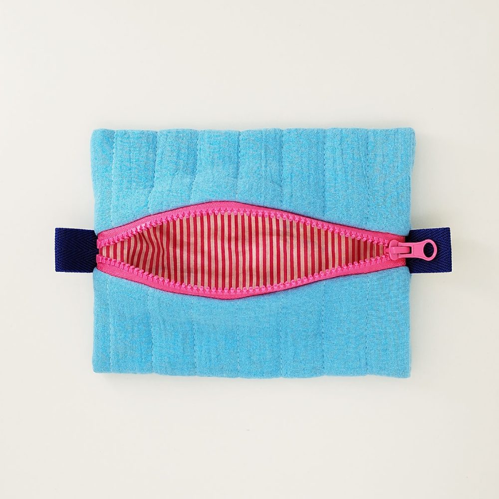 trousse bleu clair et rose